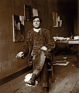 Modigliani in his Paris studio 1915