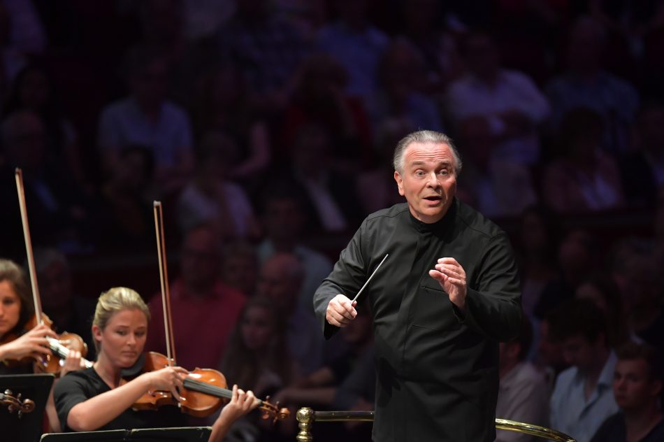 Sir Mark Elder conducting the Hallé